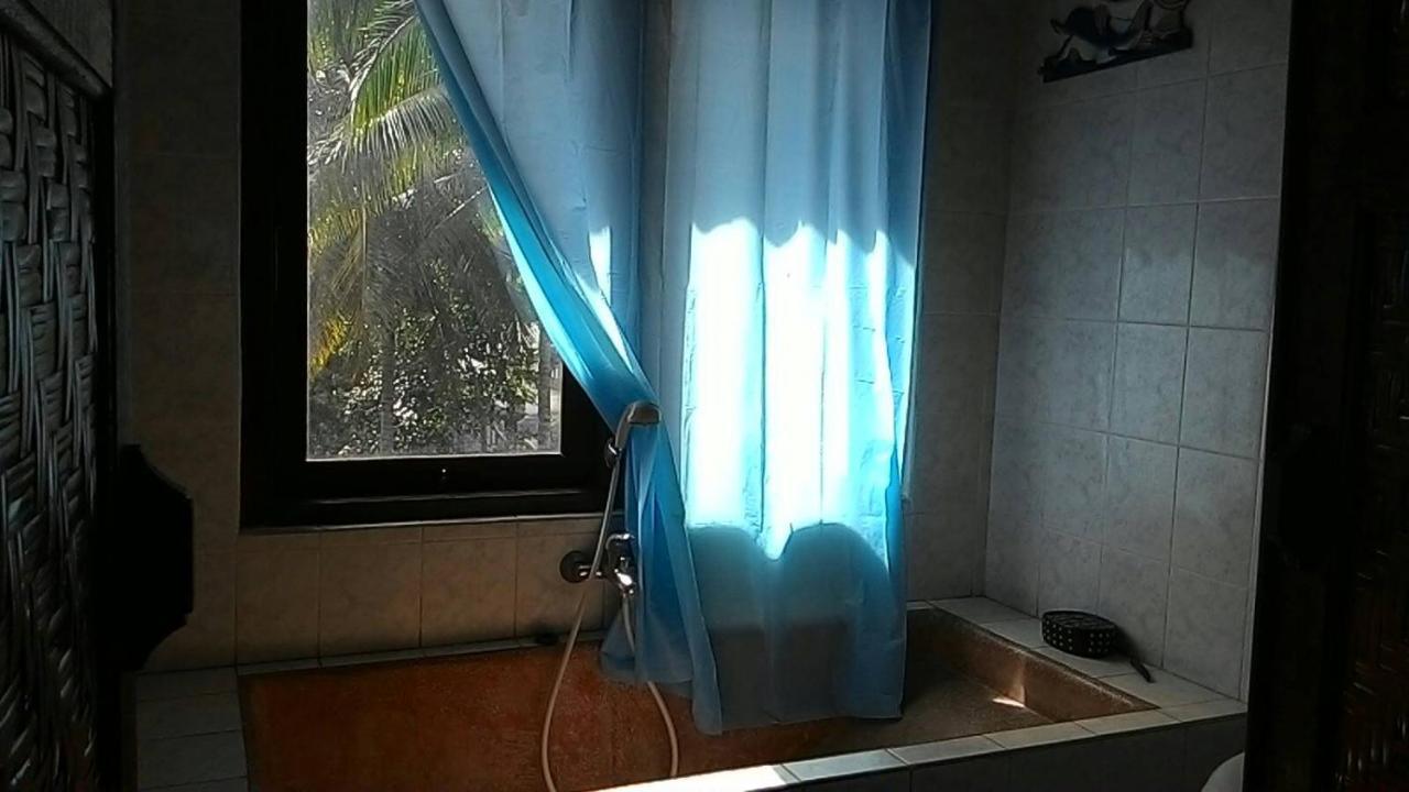 纱丽吉万吉小屋酒店 乌布 外观 照片
